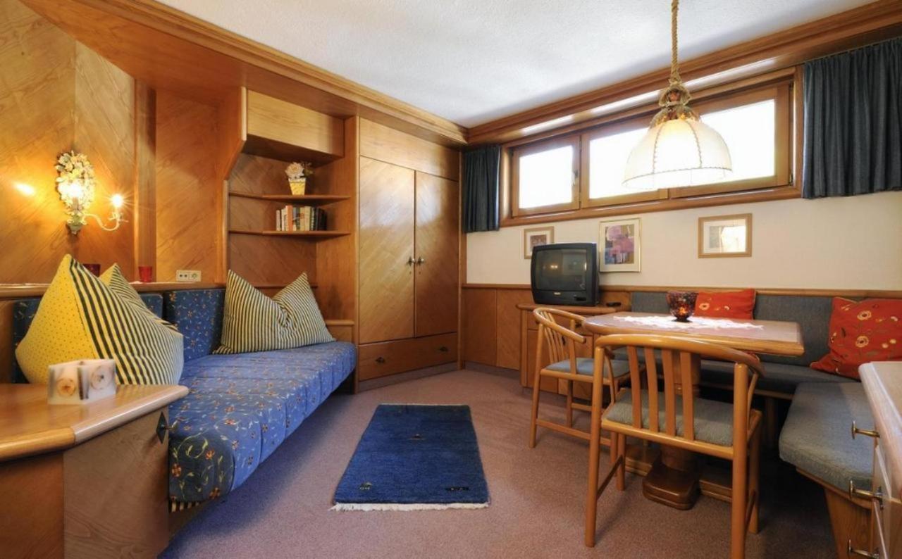 Apartment Christine Sankt Anton am Arlberg Phòng bức ảnh